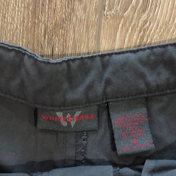 Like new! - WHITE SIERRA Hiking/Trail Shorts - Picture 2 of 11